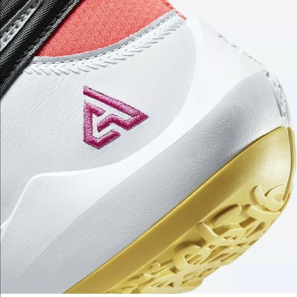 Nike Zoom Freak 2 DB4689 600 Giannis-Crimson - Picture 4 of 7